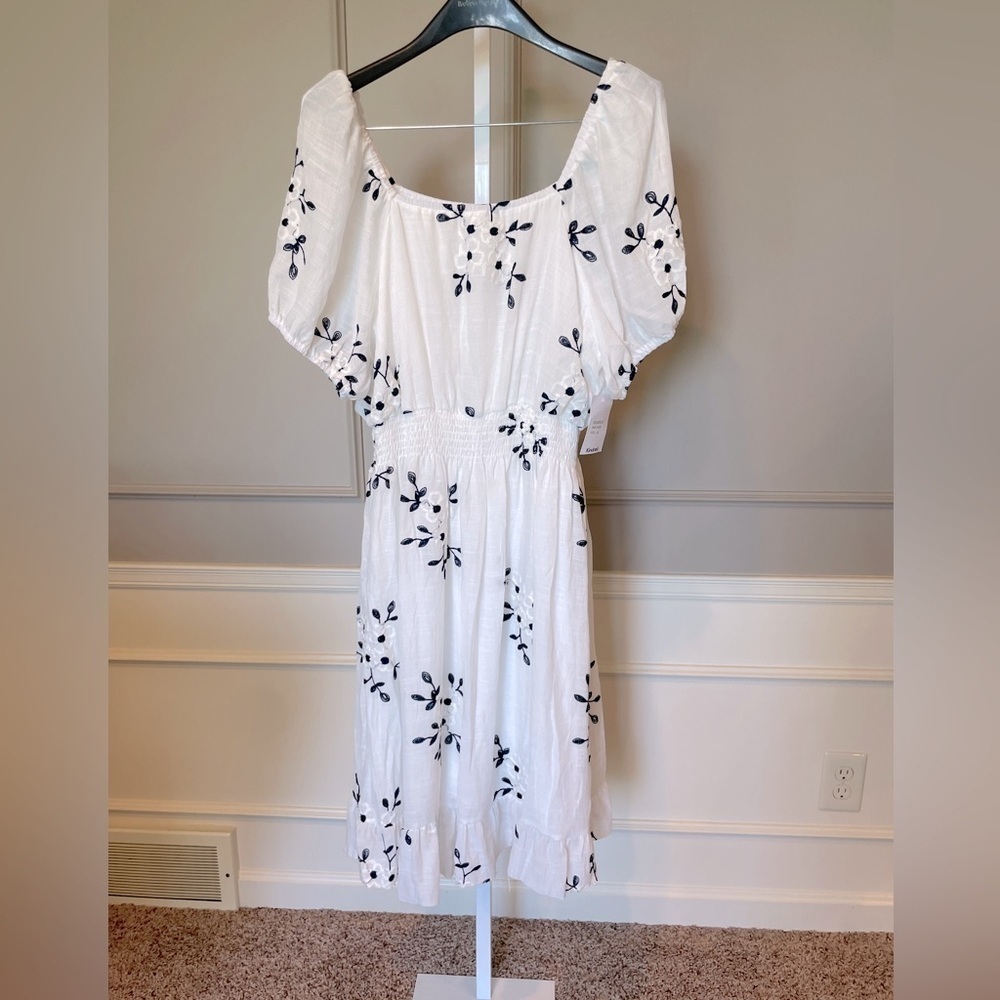 Kindred Anthropologie 2X NWT White Embroidered Elastic Waist Floral Black Midi